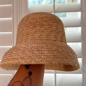 Woven bucket hat